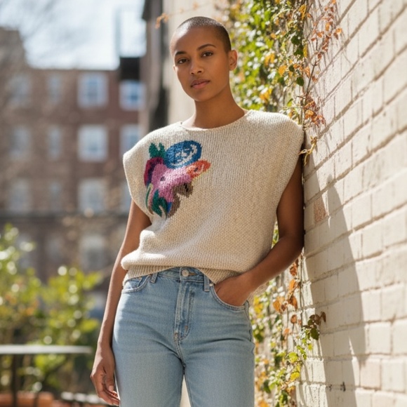 Worthington Tops - Vintage Worthington floral embroidered cap sleeve knit women's sweater, Medium